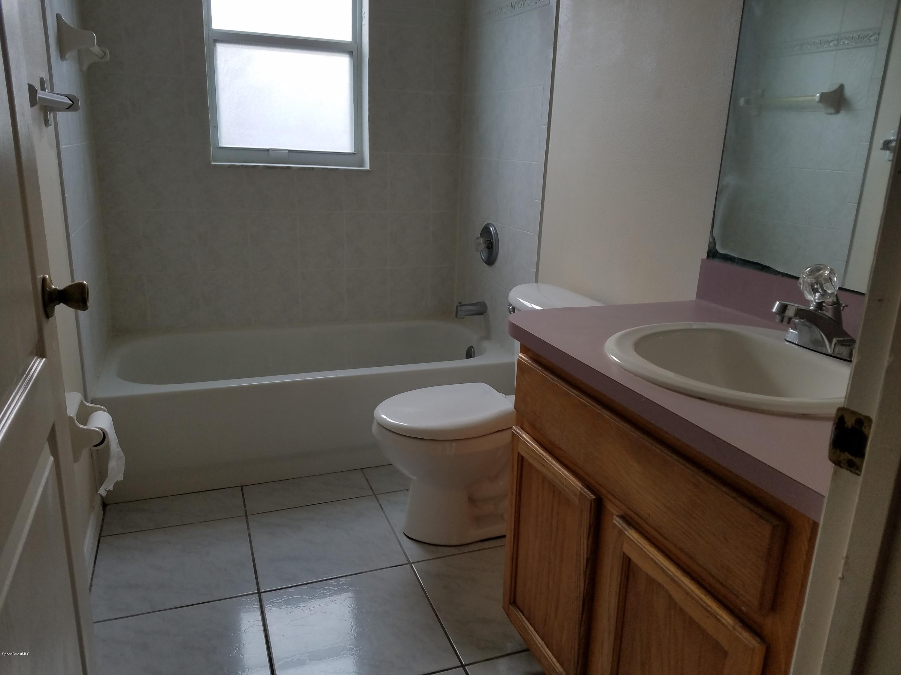 2105 Spring Creek Circle Palm Bay, FL 32905 - Photo 14 of 25 Guest Bath