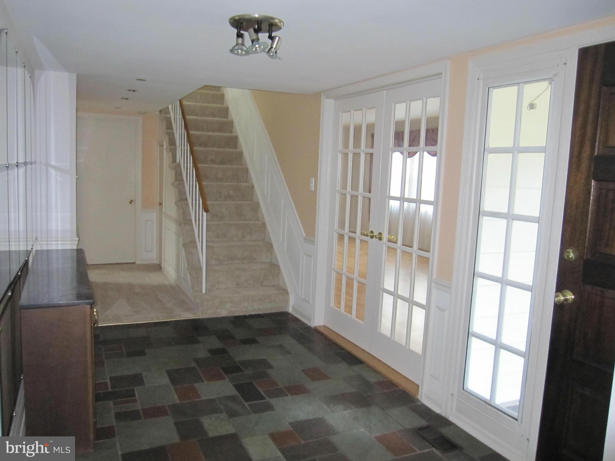 2948 Birchtree Lane Silver Spring, MD 20906 - Photo 4 of 15 Interior (General)