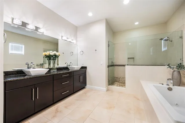 a room with table and flowerpot