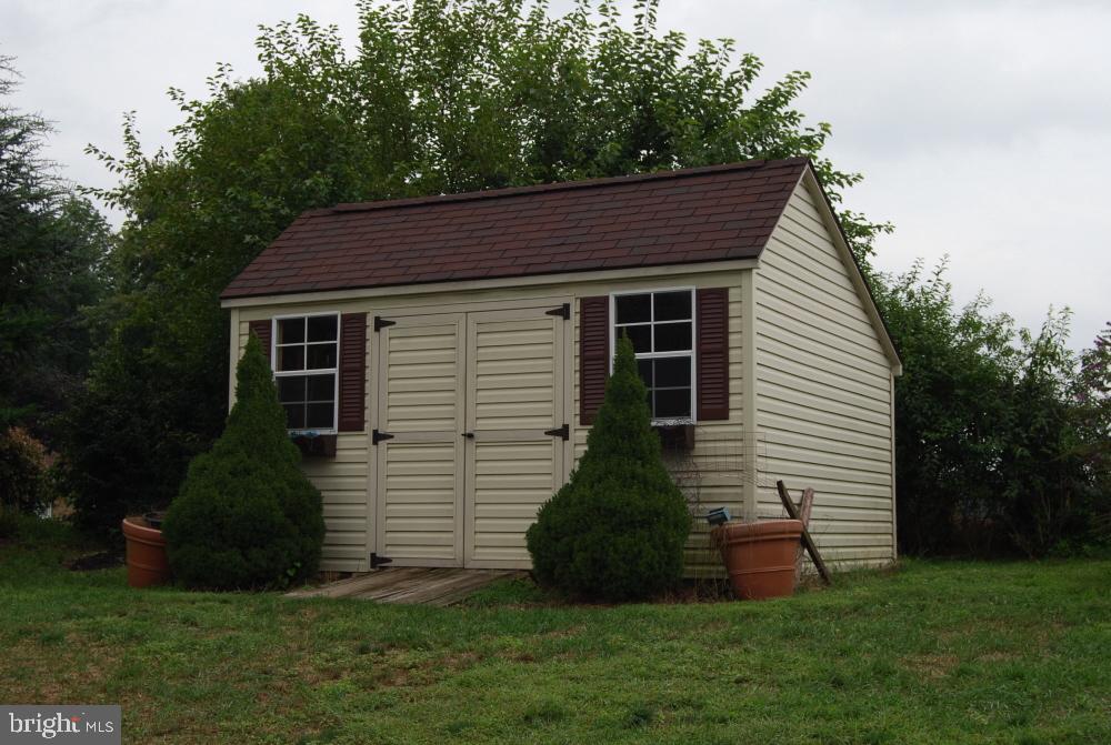 2104 Millstream Road Lancaster, PA 17602 - Photo 6 of 15
