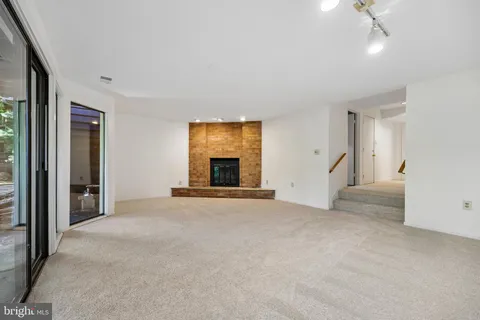 $799,900 | 5904 Valerian Lane, Rockville, MD 20852
