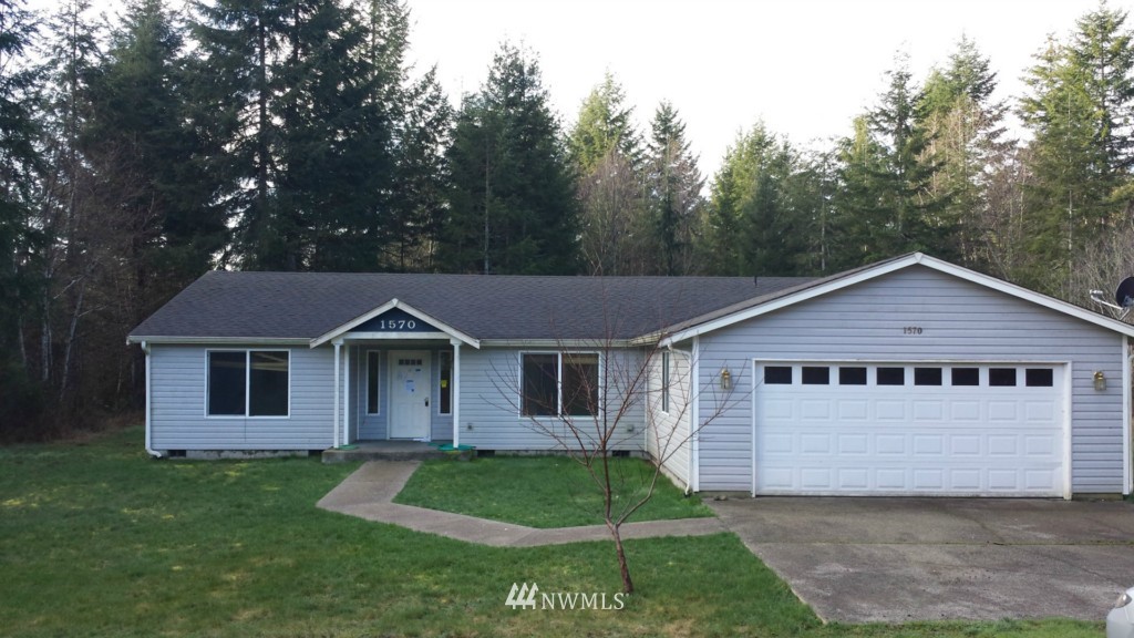 1570 East Grapeview Loop Road Grapeview, WA 98546 - Photo 1 of 22 Gallery Image 1