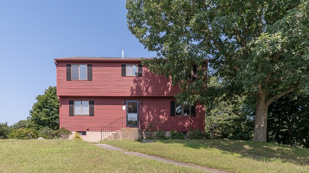 32 Reservoir Road Gloucester, MA 01930 - Photo 1 of 26 Gallery Image 1