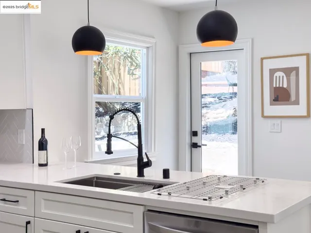 $1,750,000 | 479 Kentucky Avenue, Berkeley, CA 94707