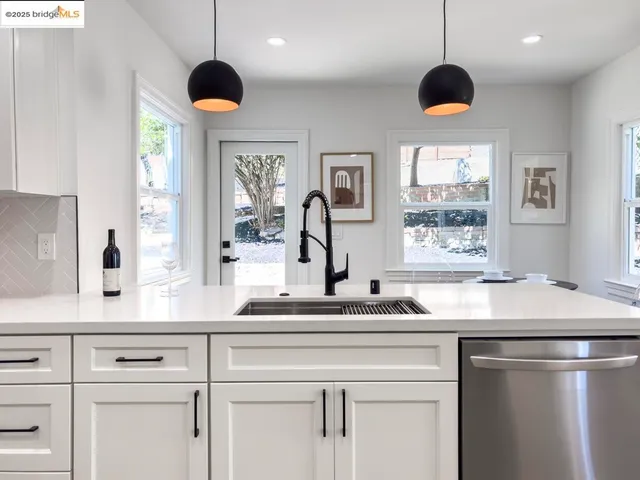 $1,750,000 | 479 Kentucky Avenue, Berkeley, CA 94707