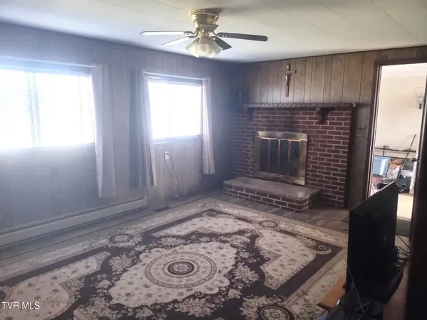 $127,700 | 1598 Hickory Flts Road, Pennington Gap, VA 24277