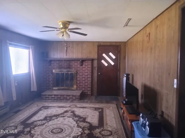 $127,700 | 1598 Hickory Flts Road, Pennington Gap, VA 24277
