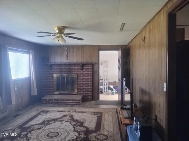 $127,700 | 1598 Hickory Flts Road, Pennington Gap, VA 24277