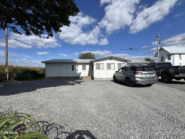 $127,700 | 1598 Hickory Flts Road, Pennington Gap, VA 24277