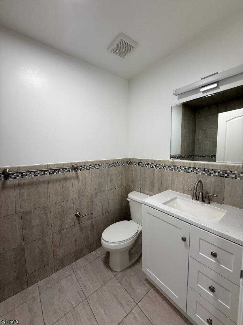 50 Delaware Street Elizabeth Port, NJ 07206 - Photo 15 of 16