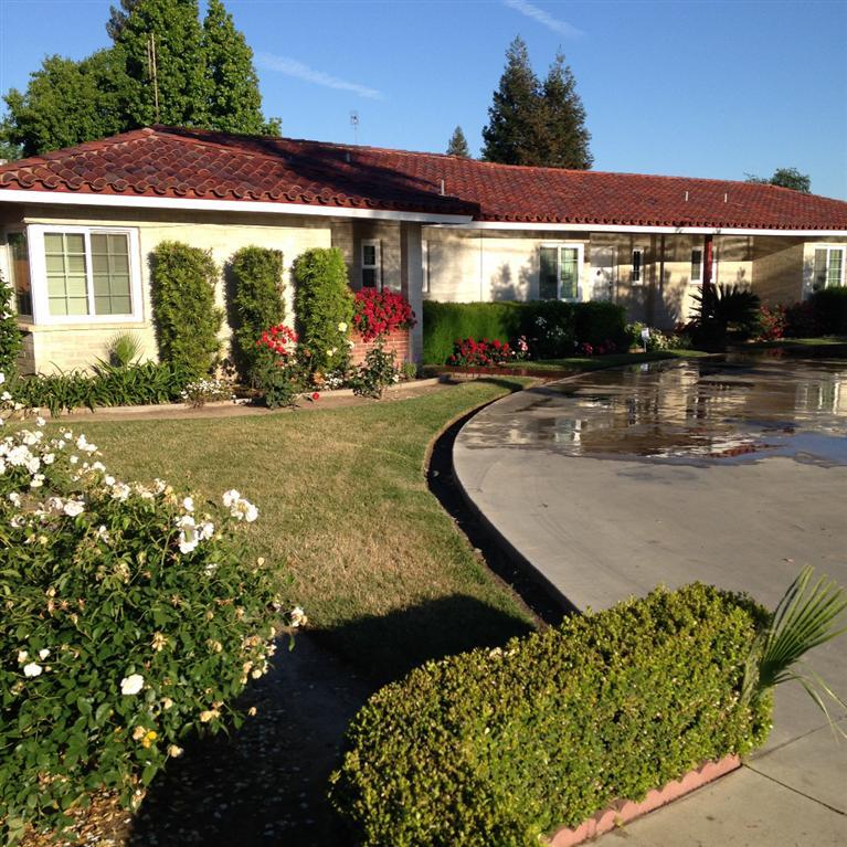 1352 North Reed Avenue Reedley, CA 93654 - Photo 3 of 43
