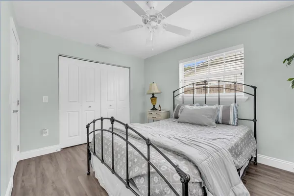 $4,000 | 9860 Northwest 3rd Street, Pembroke Pines, FL 33024