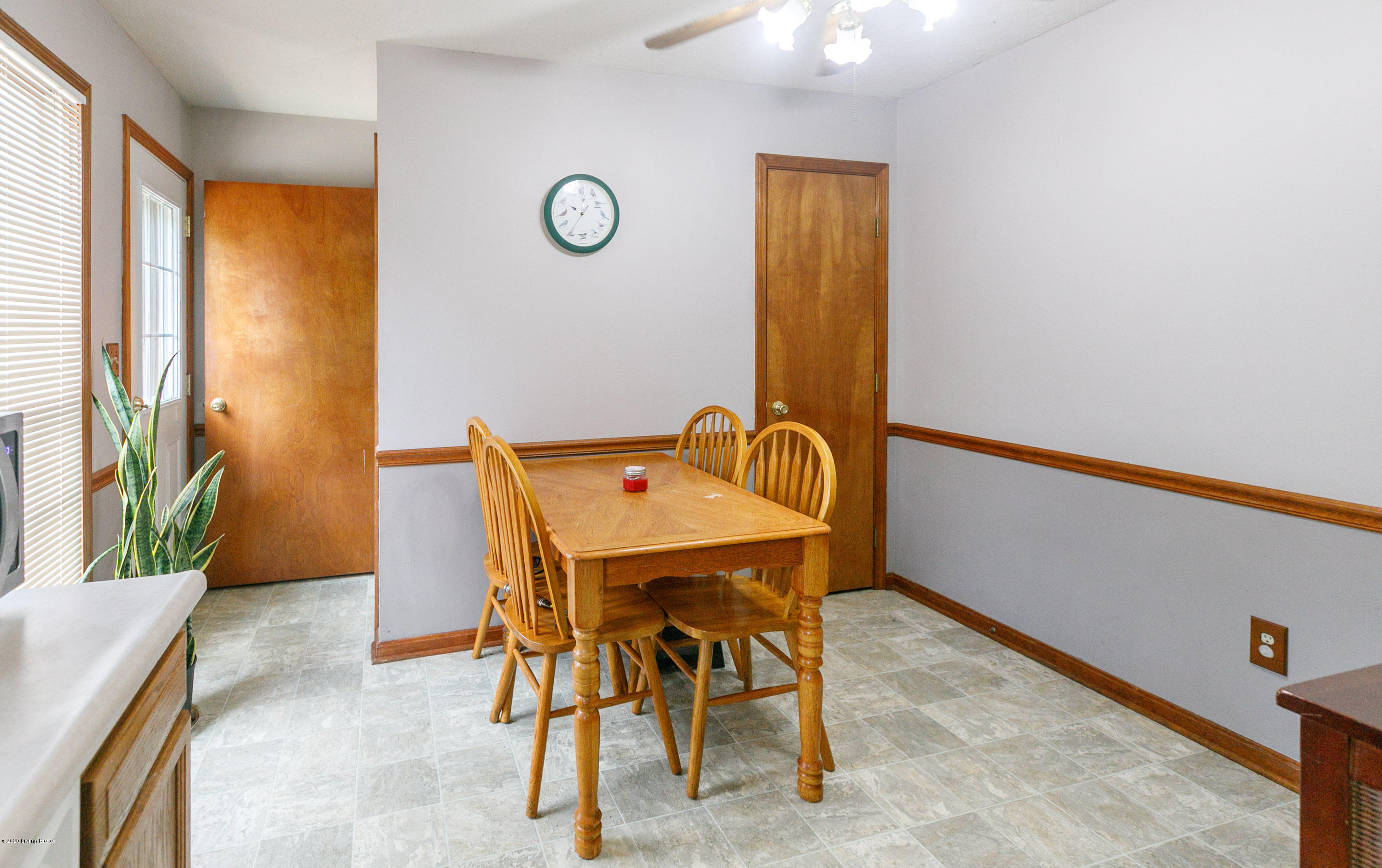 7104 Ridge Creek Road Louisville, KY 40291 - Photo 7 of 25 010