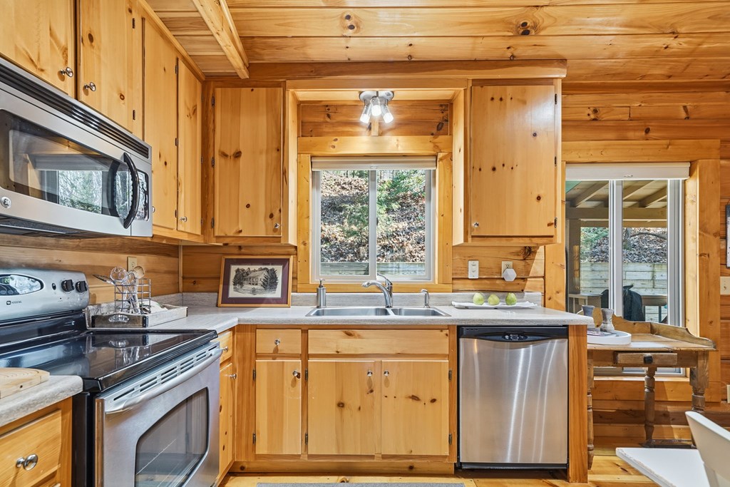 266 Chimney Rock Road Blue Ridge, GA 30513 - Photo 11 of 44