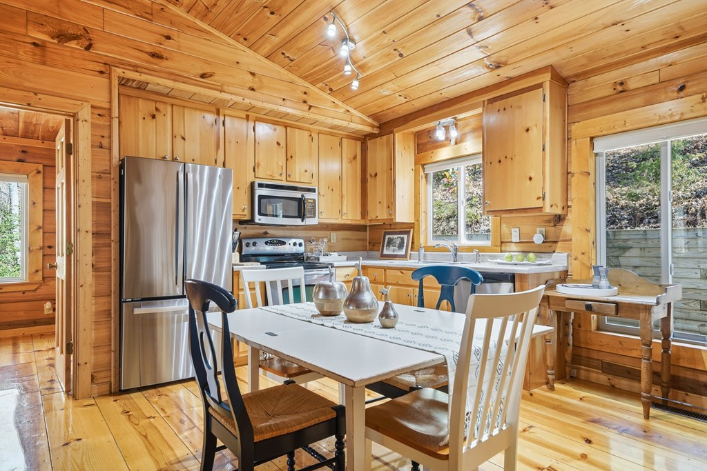 266 Chimney Rock Road Blue Ridge, GA 30513 - Photo 13 of 44