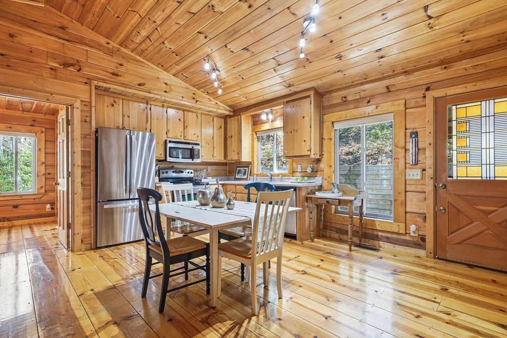 266 Chimney Rock Road Blue Ridge, GA 30513 - Photo 9 of 44