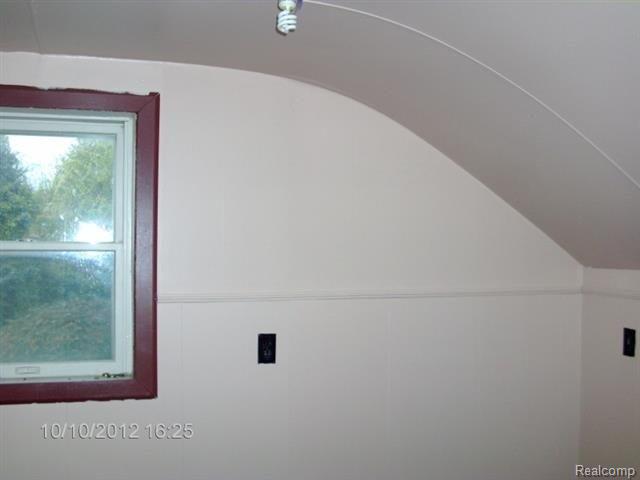 1940 East Snover Road Mayville, MI 48744 - Photo 9 of 13 room 4.jpg