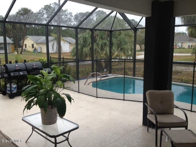 398 Tipton Road Southwest Palm Bay, FL 32908 - Photo 2 of 32 pool8