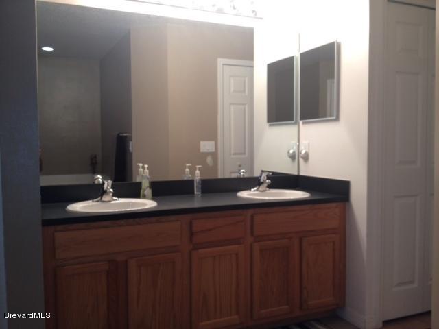 398 Tipton Road Southwest Palm Bay, FL 32908 - Photo 16 of 32 master4