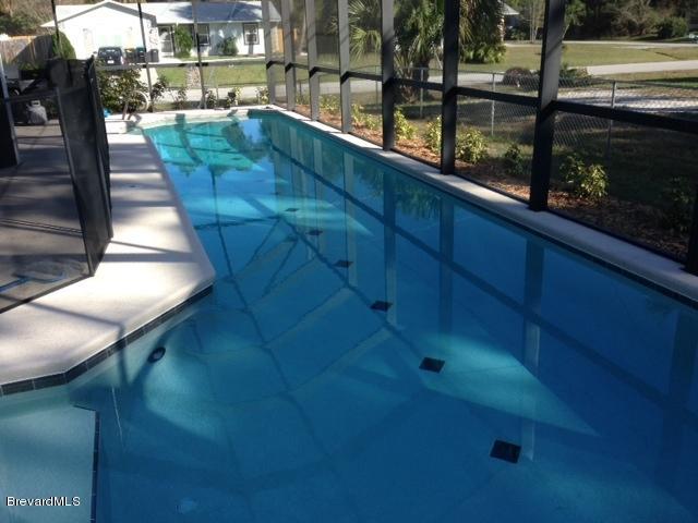 398 Tipton Road Southwest Palm Bay, FL 32908 - Photo 23 of 32 pool4