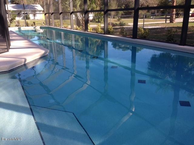 398 Tipton Road Southwest Palm Bay, FL 32908 - Photo 25 of 32 pool6