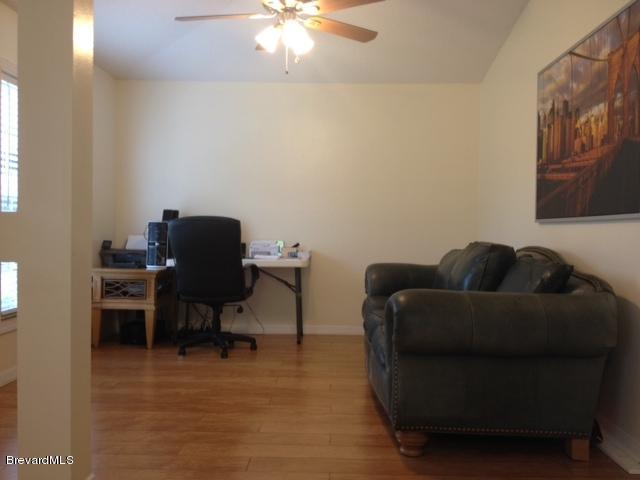 398 Tipton Road Southwest Palm Bay, FL 32908 - Photo 8 of 32 living2