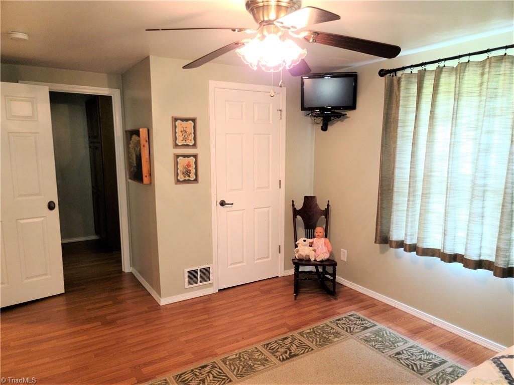 1340 Johnson Road King, NC 27021 - Photo 11 of 34 Primary 2
