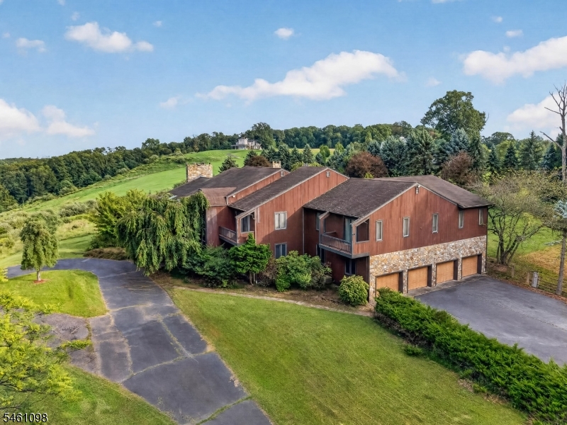 8 Spring Hill Road Annandale, NJ 08801 - Photo 1 of 48 Gallery Image 1