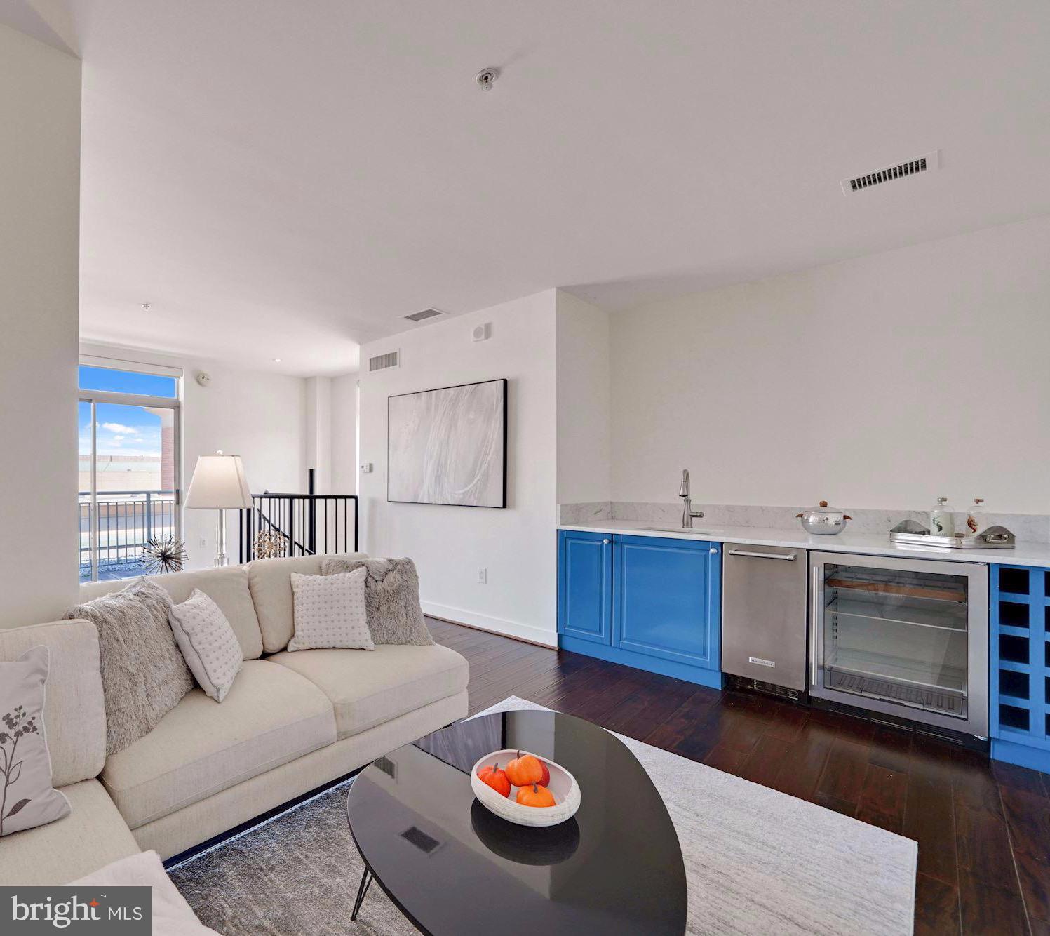 2425 L Street Northwest, Unit 908 Washington, DC 20037 - Photo 11 of 19
