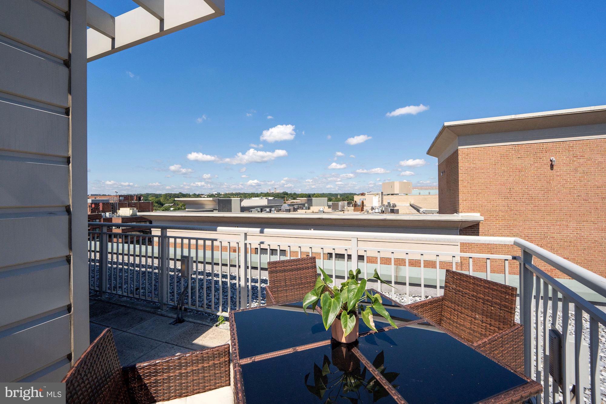 2425 L Street Northwest, Unit 908 Washington, DC 20037 - Photo 14 of 19