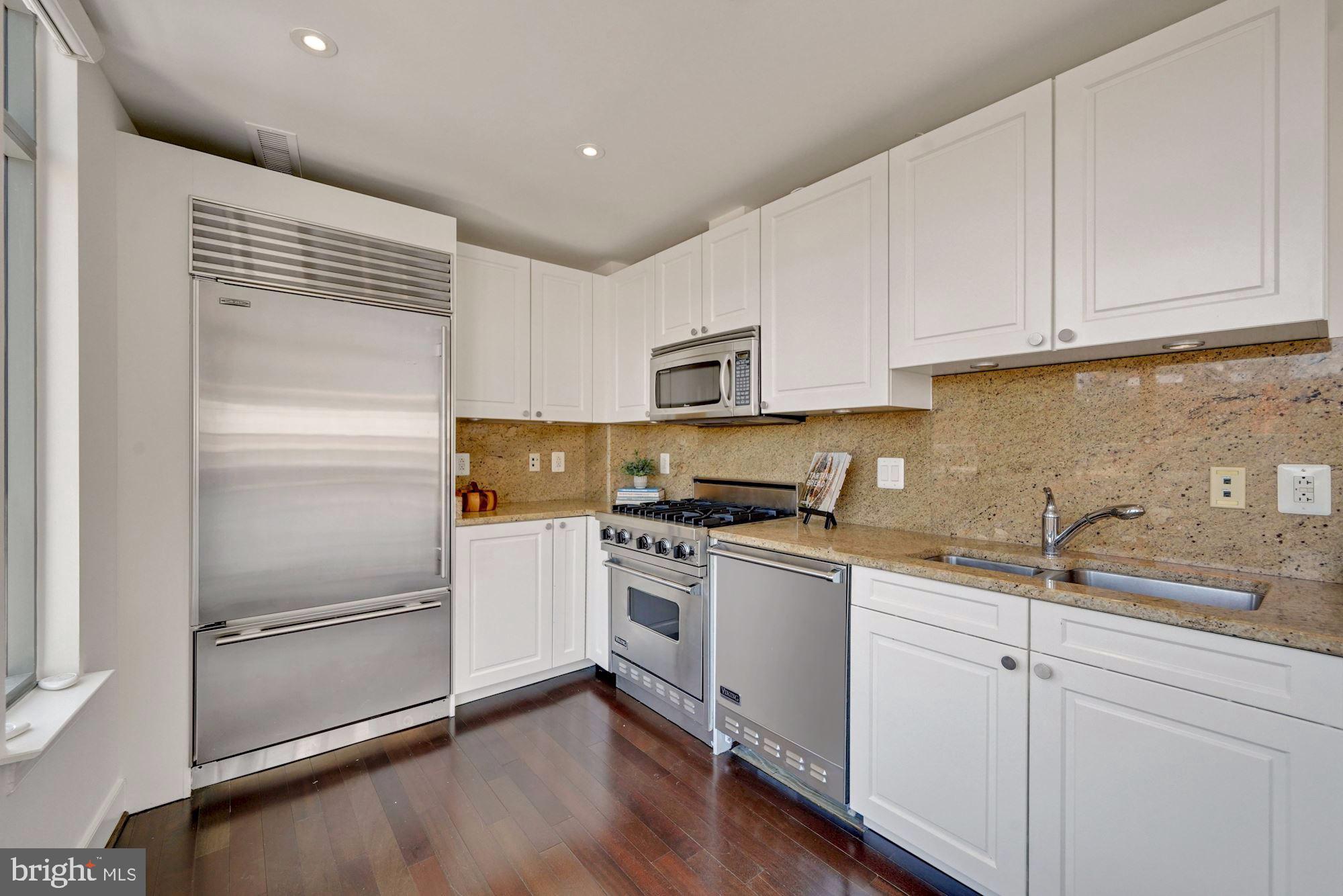 2425 L Street Northwest, Unit 908 Washington, DC 20037 - Photo 3 of 19