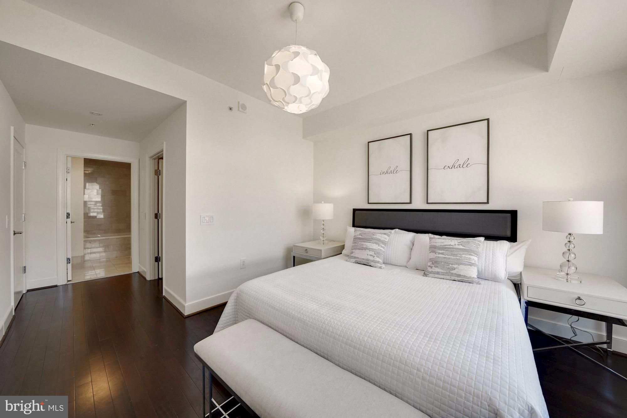 2425 L Street Northwest, Unit 908 Washington, DC 20037 - Photo 5 of 19
