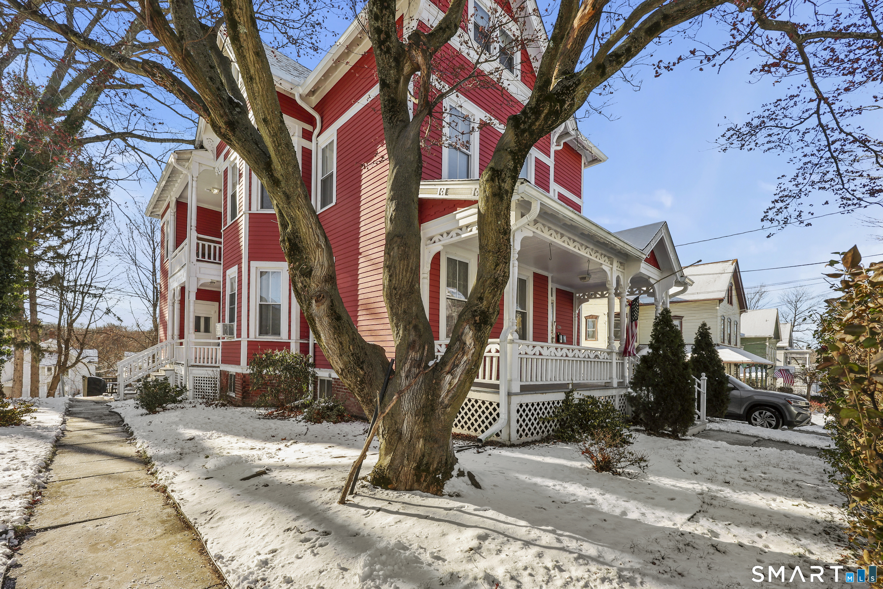 126 Winthrop Street New Britain, CT 06052 - Photo 4 of 31