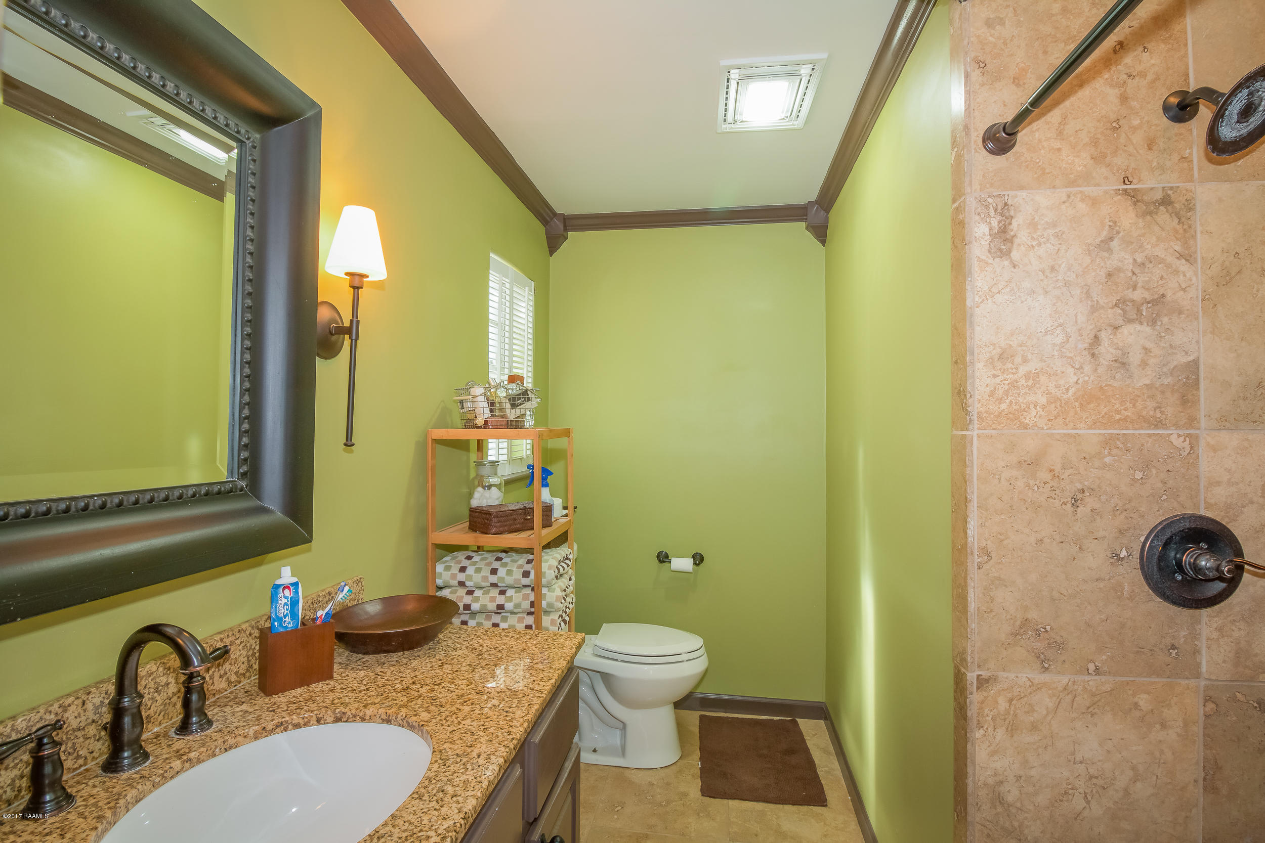 102 Hampton Road Lafayette, LA 70503 - Photo 18 of 28 InteriorHampton-37