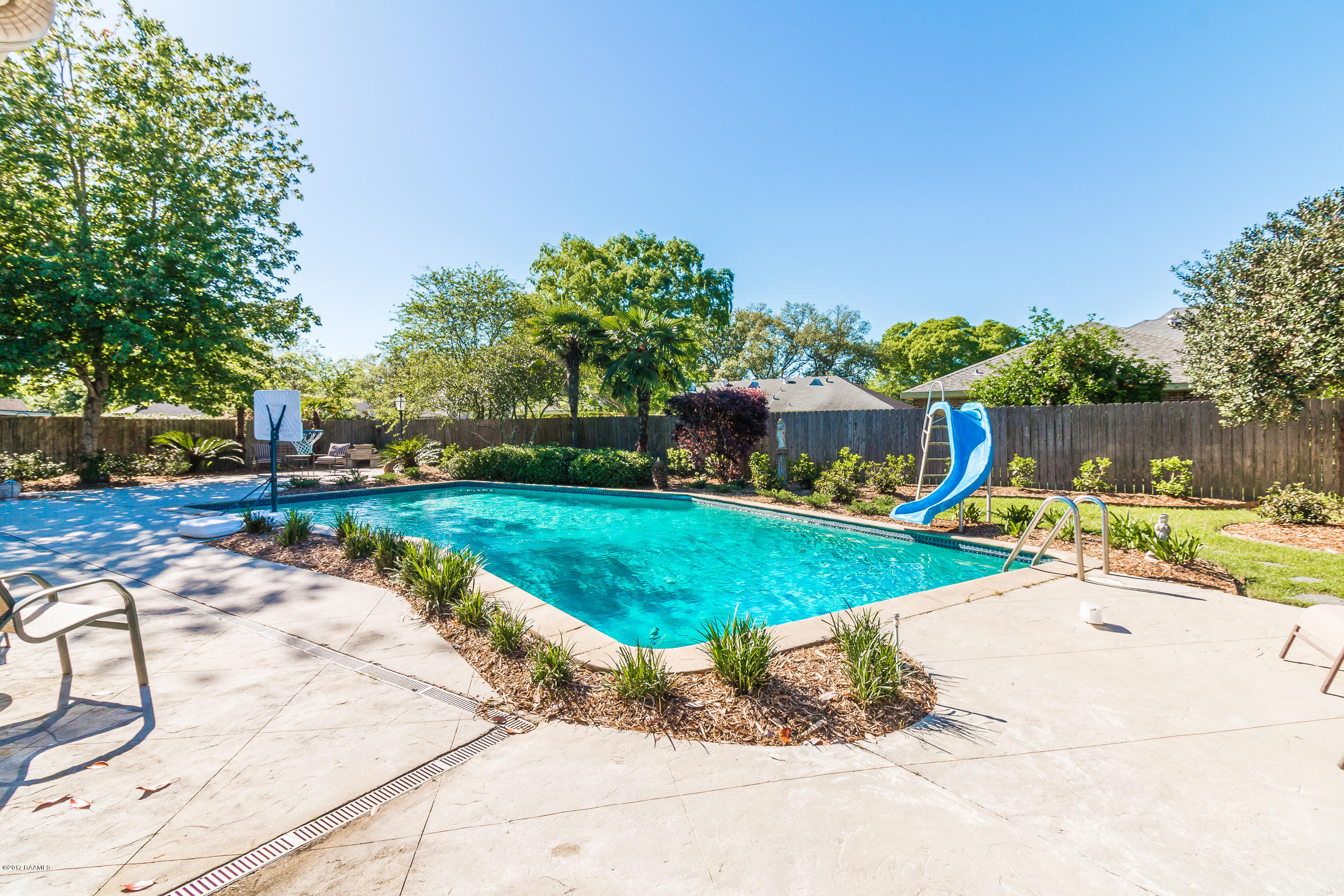 102 Hampton Road Lafayette, LA 70503 - Photo 25 of 28 ExteriorHampton-16