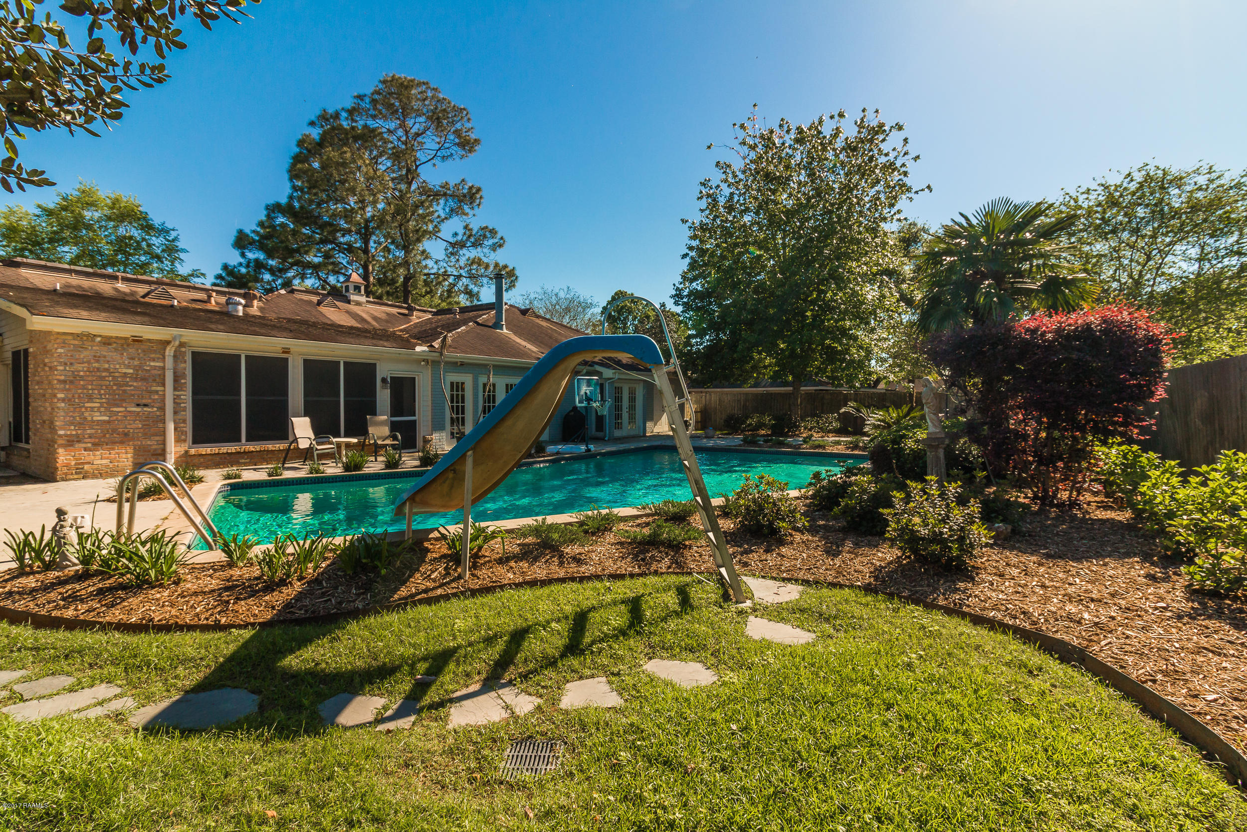 102 Hampton Road Lafayette, LA 70503 - Photo 26 of 28 ExteriorHampton-18