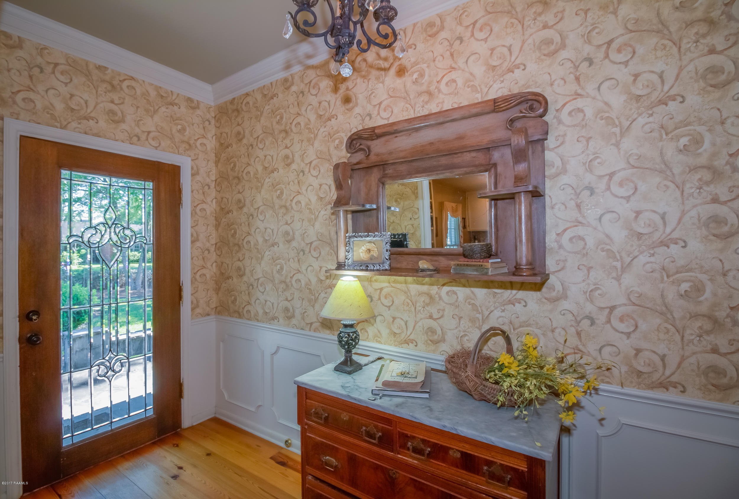 102 Hampton Road Lafayette, LA 70503 - Photo 3 of 28 InteriorHampton-1