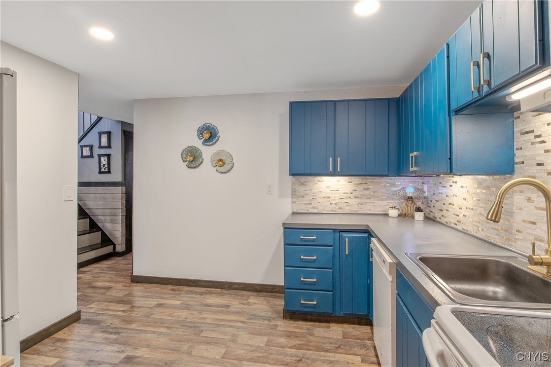 5526 Trastevere Road Clay, NY 13041 - Photo 13 of 24