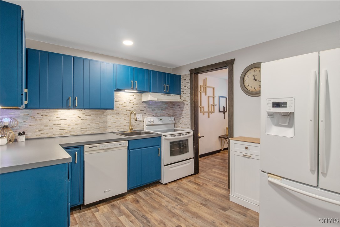 5526 Trastevere Road Clay, NY 13041 - Photo 14 of 24