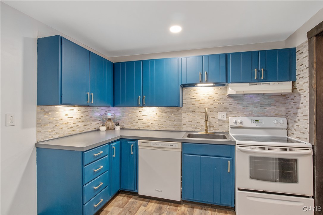 5526 Trastevere Road Clay, NY 13041 - Photo 15 of 24