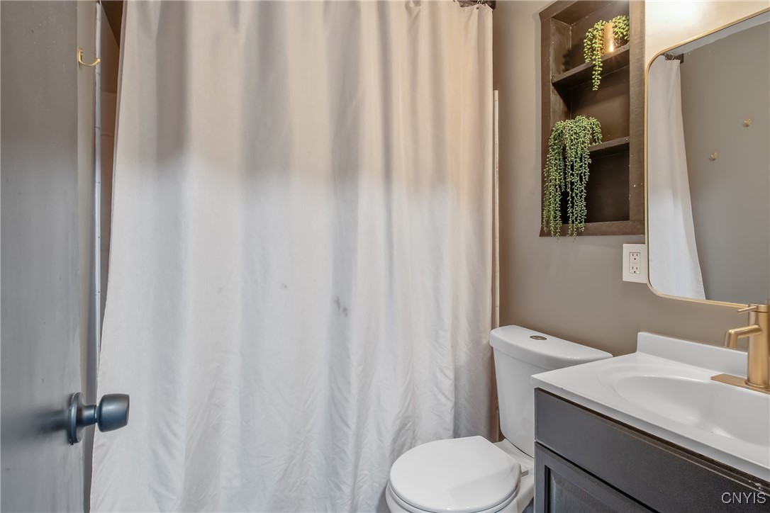 5526 Trastevere Road Clay, NY 13041 - Photo 20 of 24