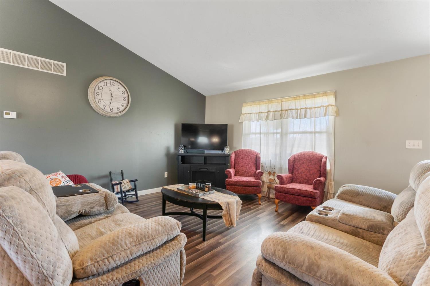 4619 Panhandle Road New Vienna, OH 45159 - Photo 7 of 43 Gallery Image 7