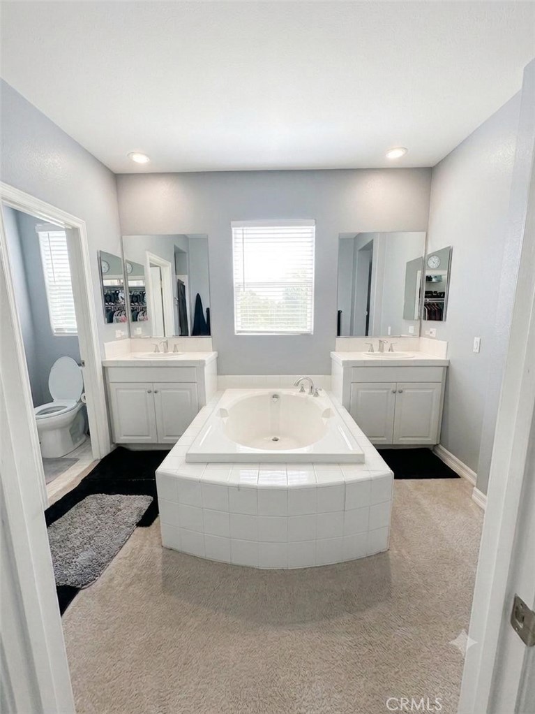 366 Caldera Street Perris, CA 92570 - Photo 12 of 60 Master Bathroom