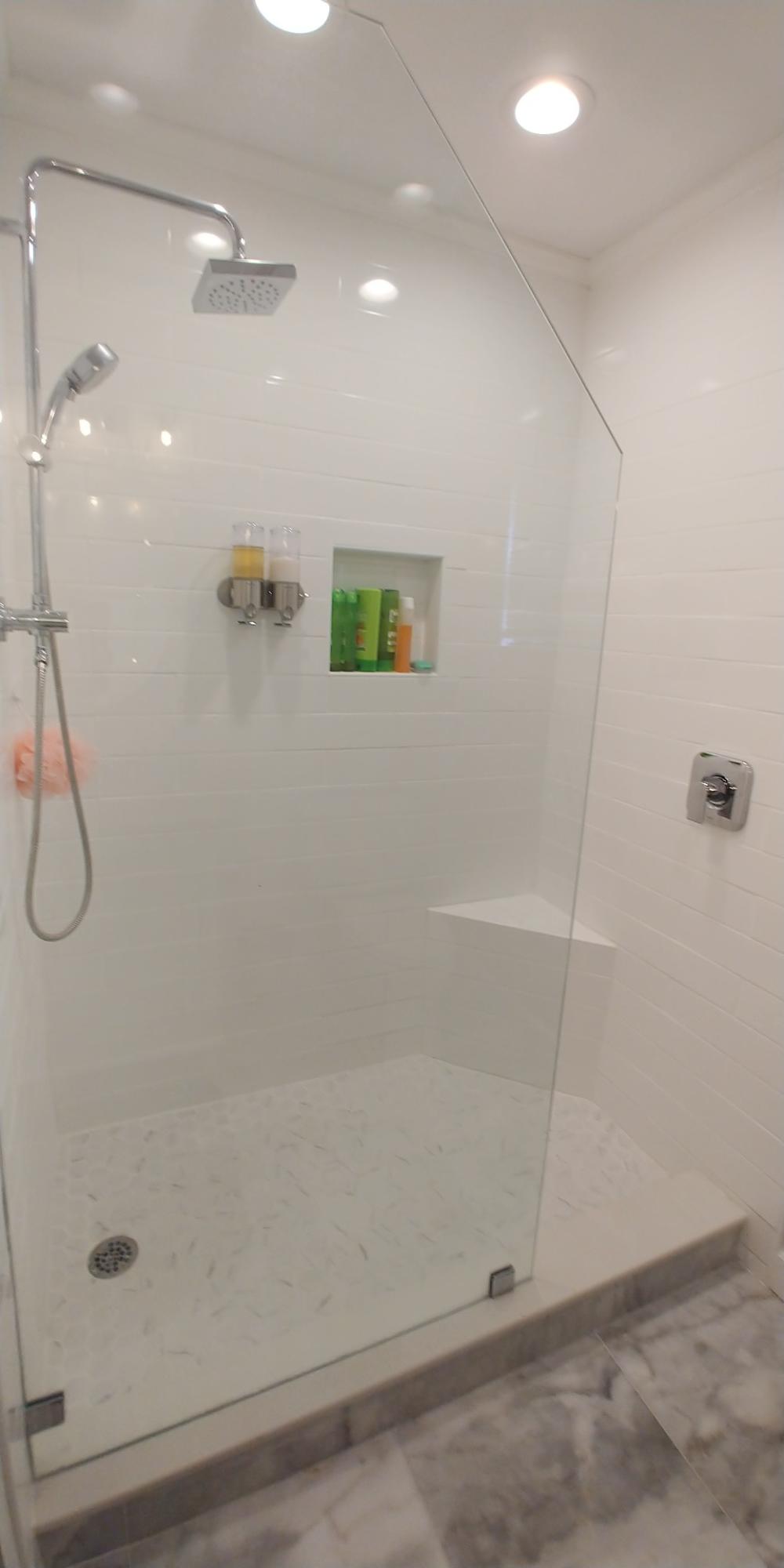 17042 Traverse Circle Jupiter, FL 33477 - Photo 24 of 30 Guest Bathroom 1