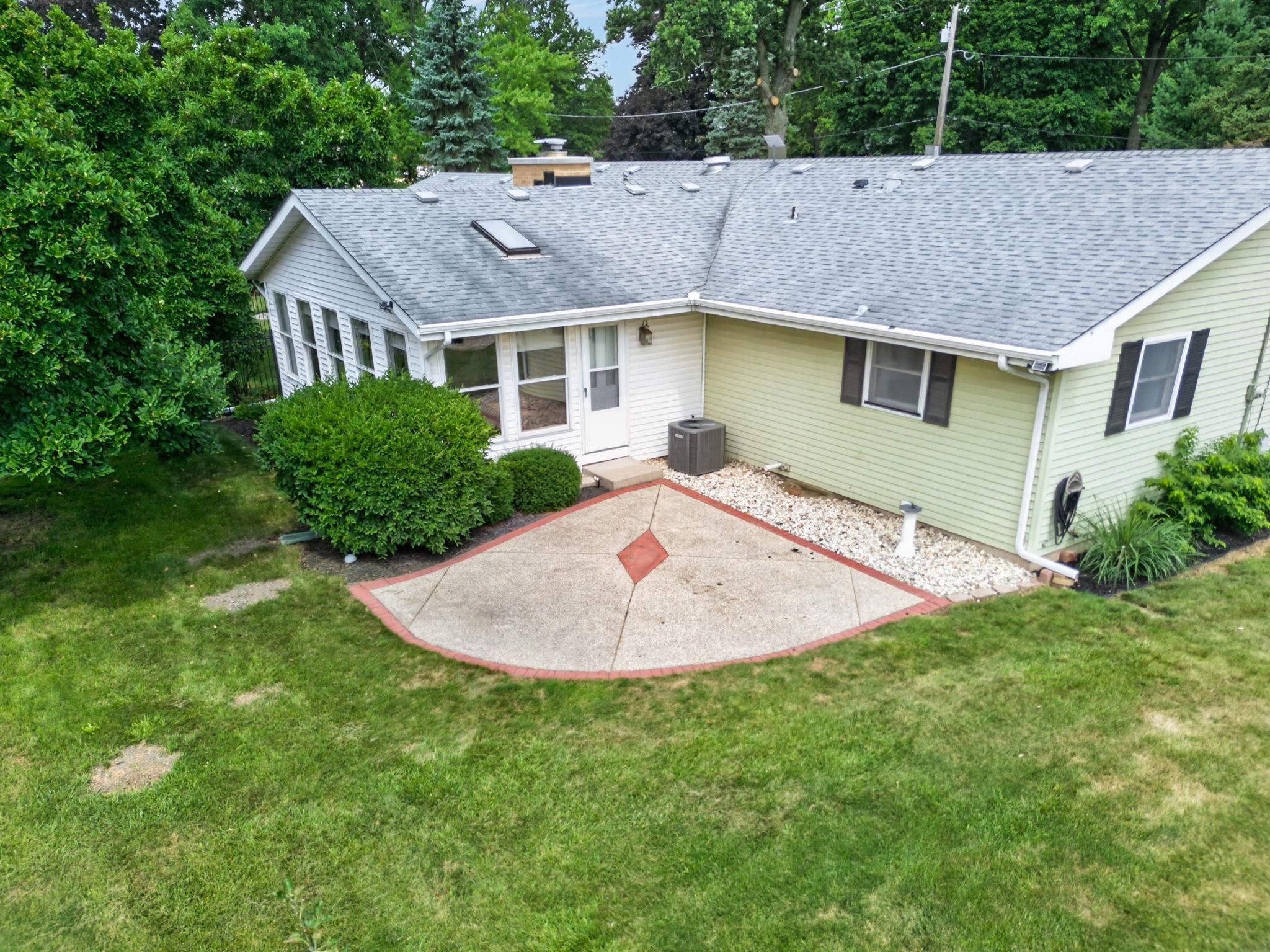 7103 Mill Road Rockford, IL 61108 - Photo 43 of 48 Gallery Image 43