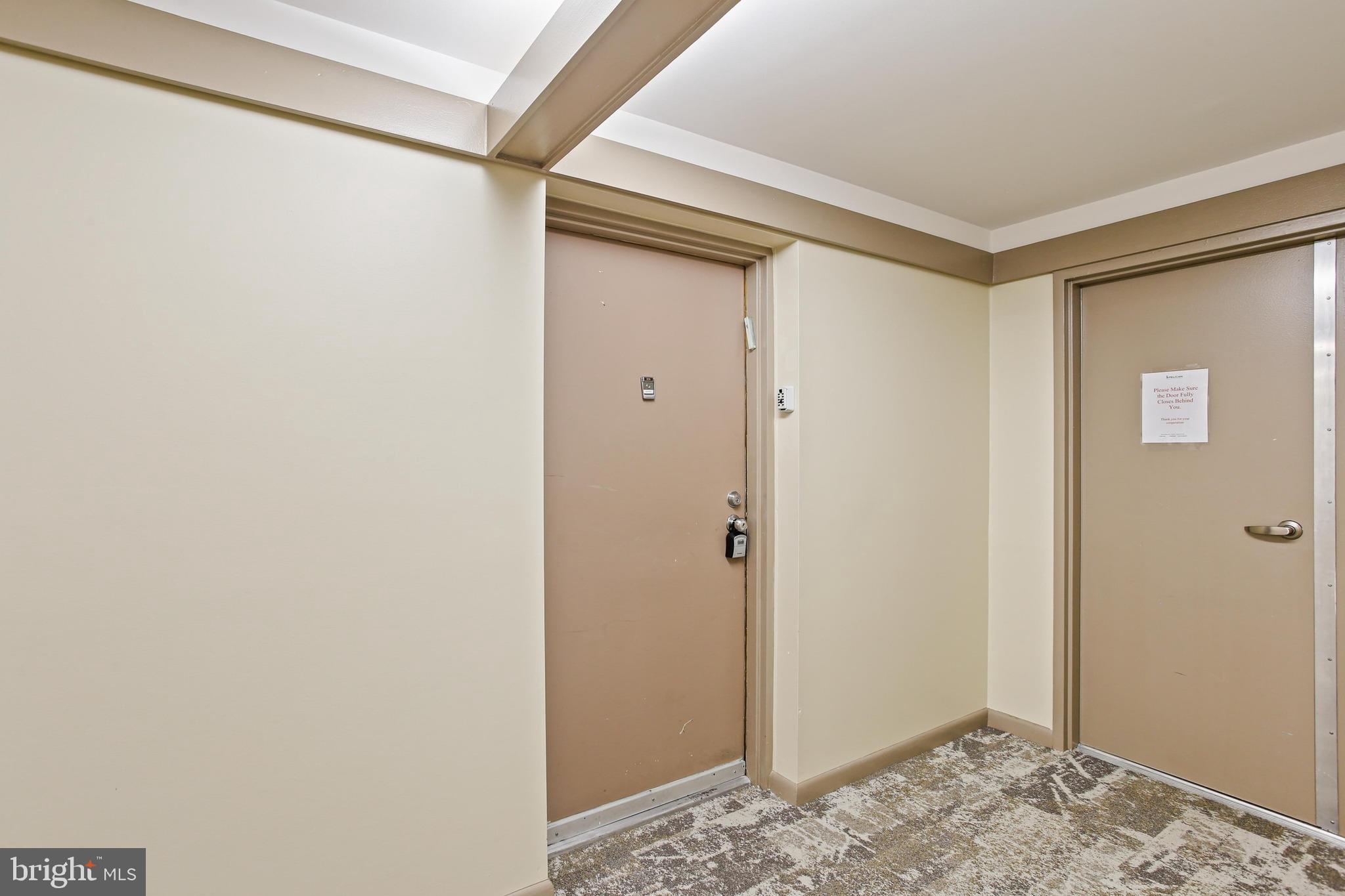 4 Candlemaker Court, Unit 301 Baltimore, MD 21208 - Photo 30 of 32 a view of livingroom