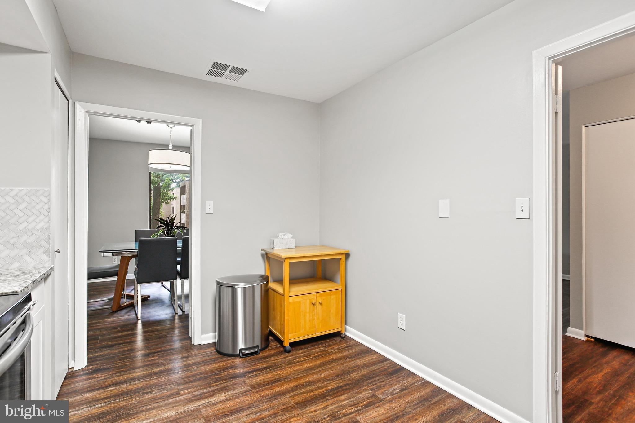 4 Candlemaker Court, Unit 301 Baltimore, MD 21208 - Photo 5 of 32