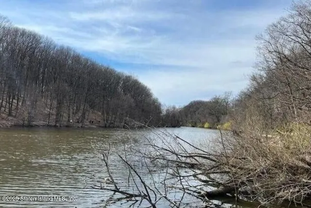 $225,000 | 1100 Clove Road, Unit 2N | Silver Lake