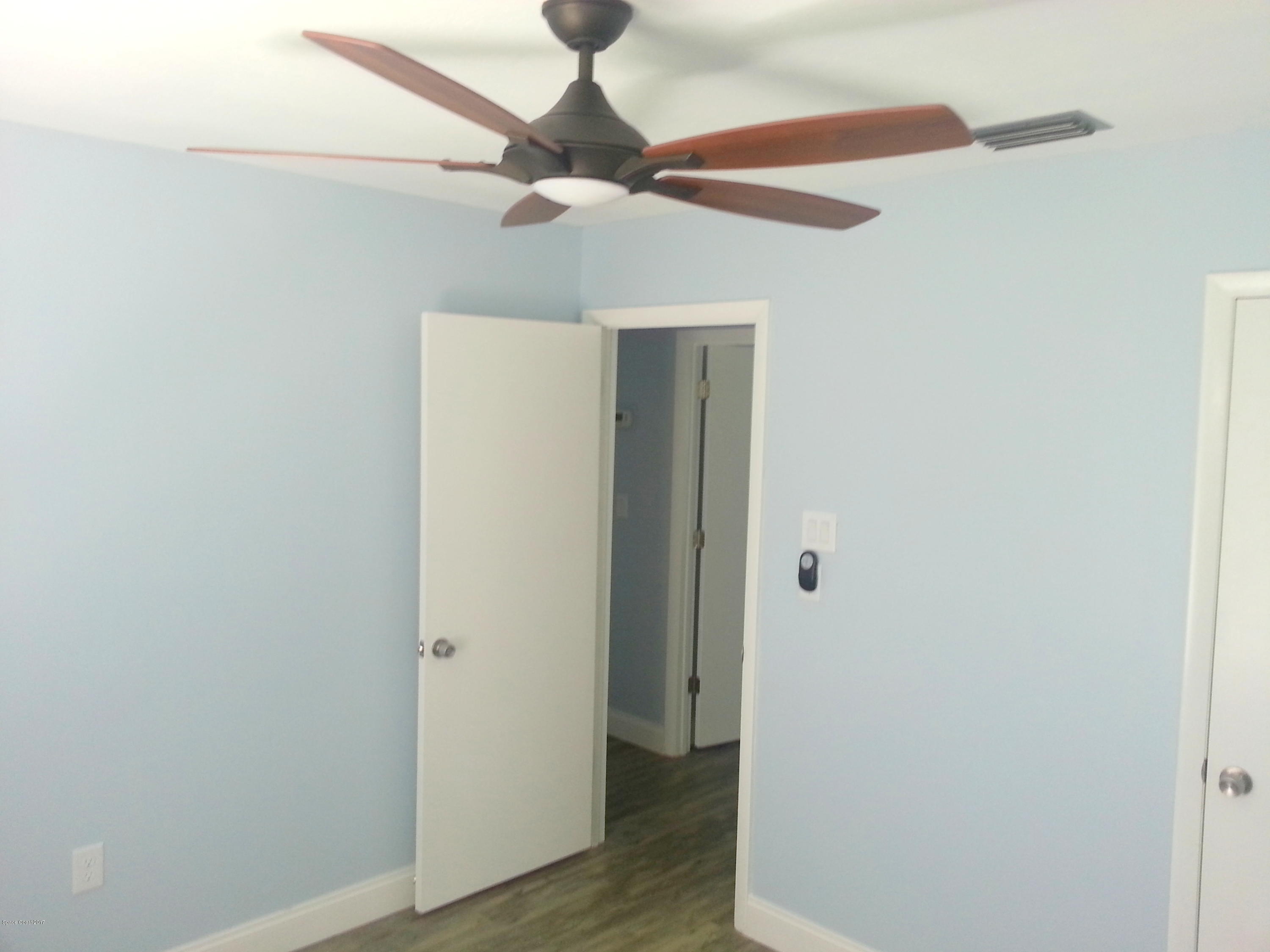 1020 Cherokee Road Southeast Palm Bay, FL 32909 - Photo 23 of 28 Upscale Remote Fans