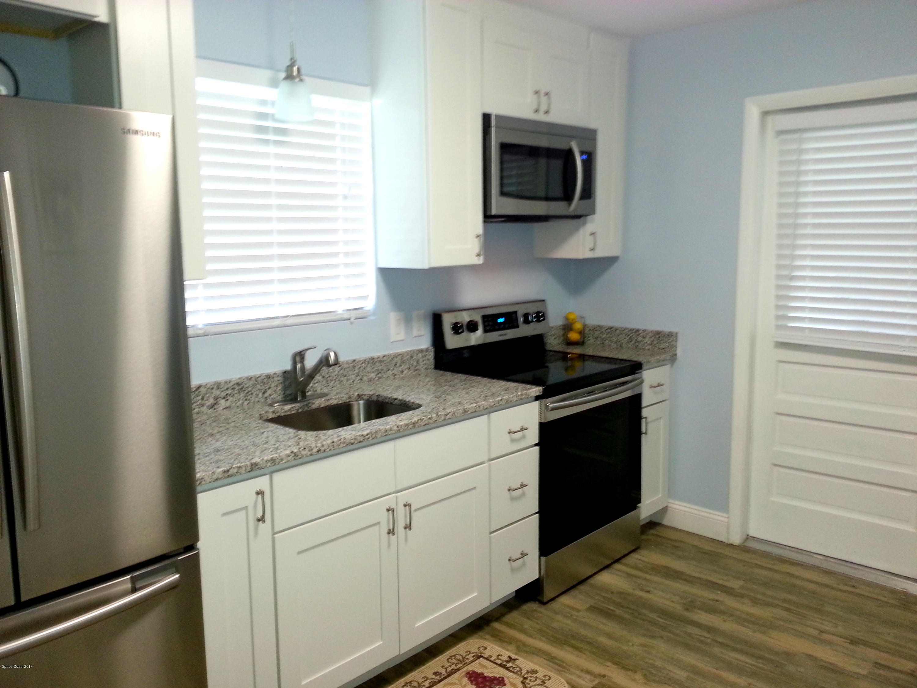 1020 Cherokee Road Southeast Palm Bay, FL 32909 - Photo 9 of 28 Window over sink